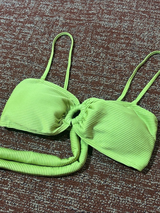 House of Harlow 1960 Other - House of Harlow bikini top green ribbed keyhole ring  convertible strap large